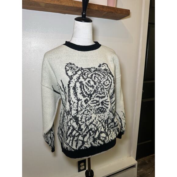 Fortune Knits Sweater Vintage 80s Style White Black Tiger Women’s Unique Size M - Picture 3 of 9